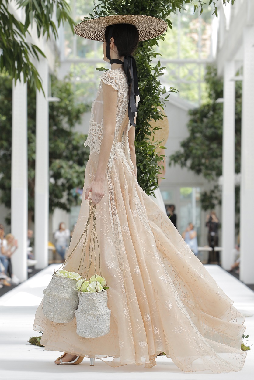 Todos los detalles de los vestidos de novia que Beatriz Alvaro presento en el desfile Bridal Love Madrid 