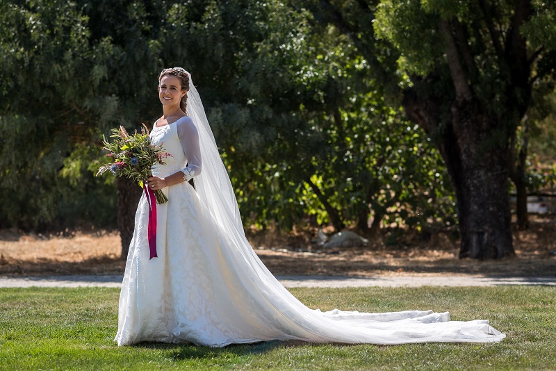 El vestido de novia con cola de dos metros y medio de Alejandra