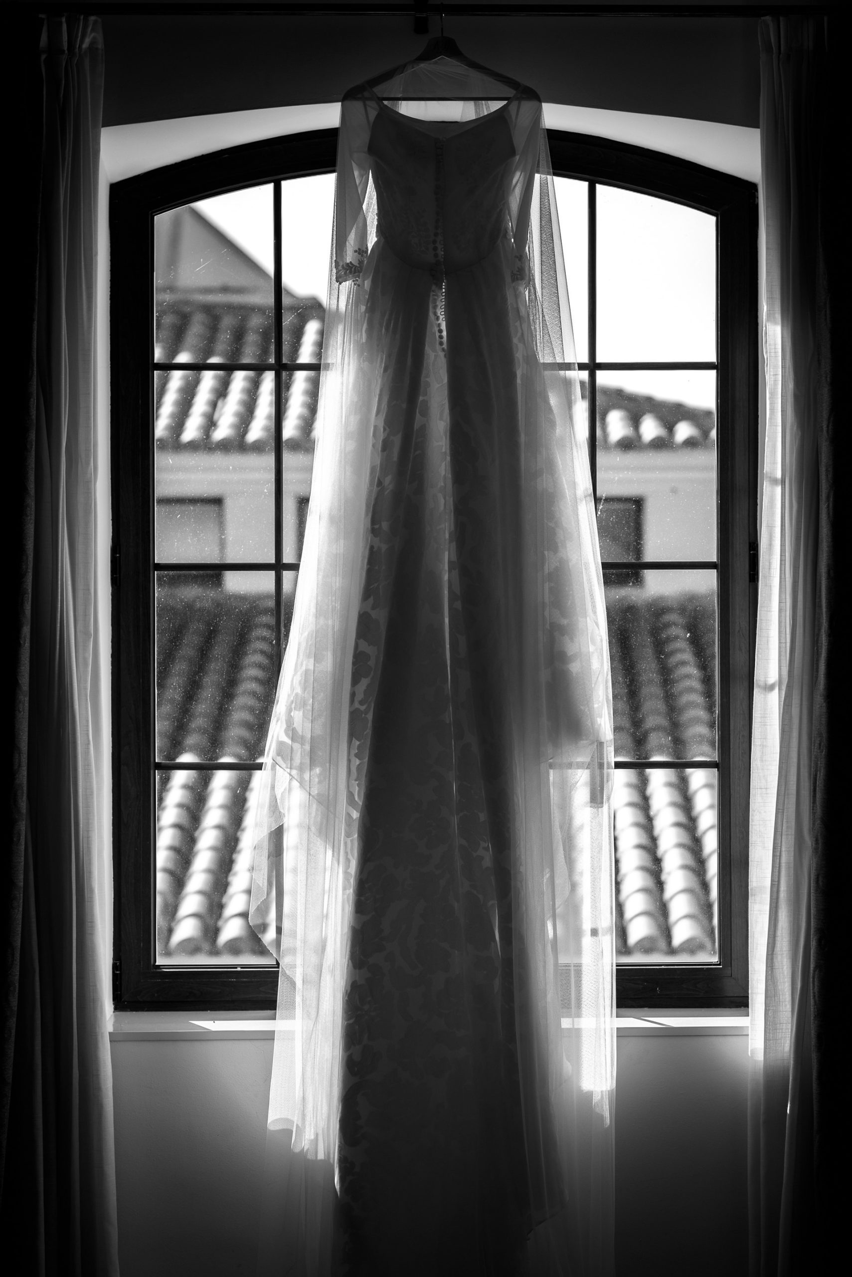 beatriz alvaro - coleccion - novias - 2019 - LIVEN-AlejandrayDavid- FIJA