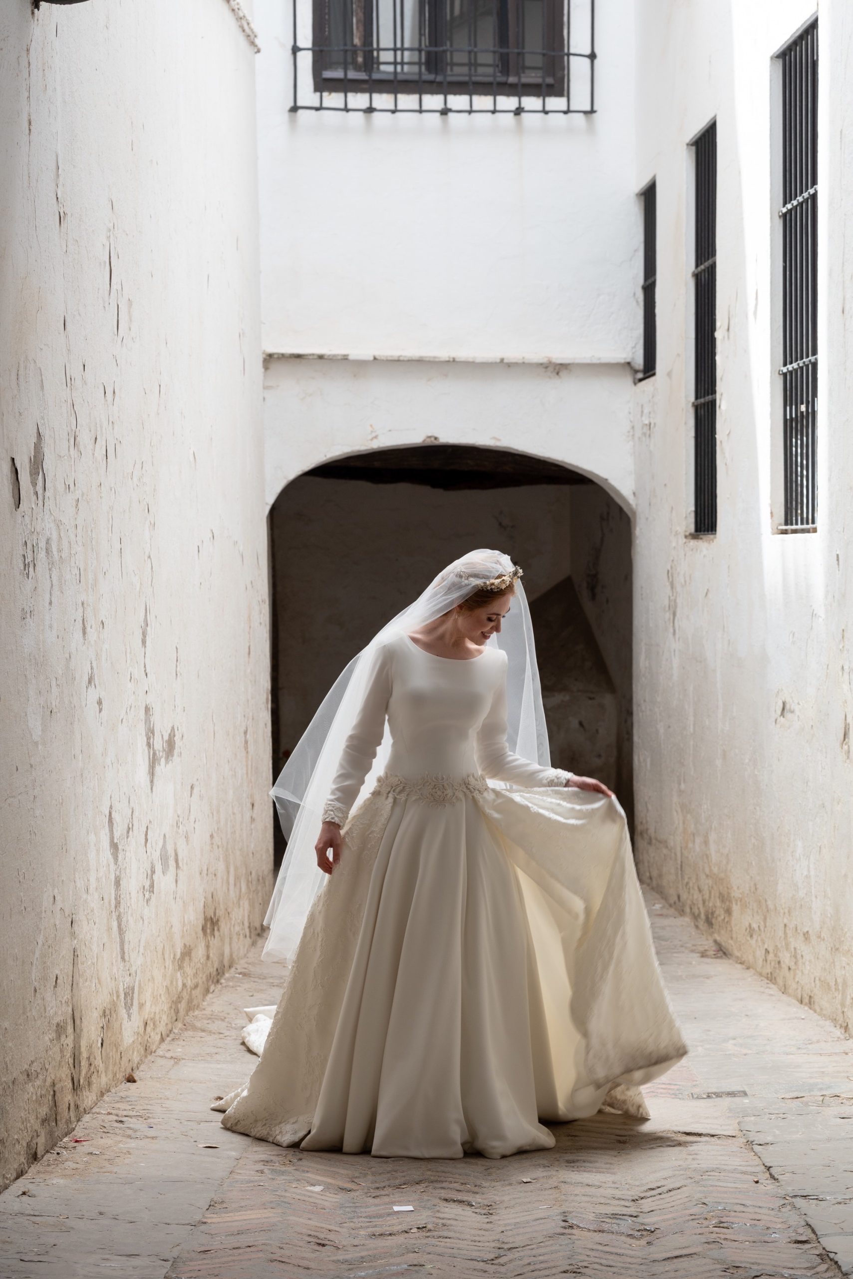 beatriz alvaro - coleccion - novias - 2022 - Ines CAMBIA cortar hacer horizontal