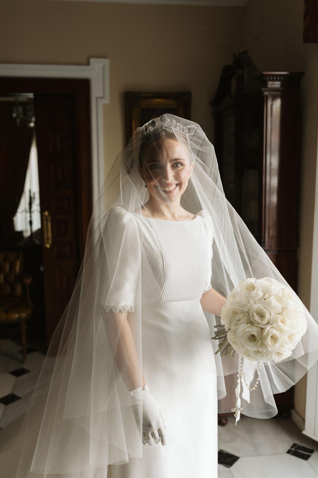 beatriz alvaro - coleccion - novias - 2024 - Celia CAMBIA