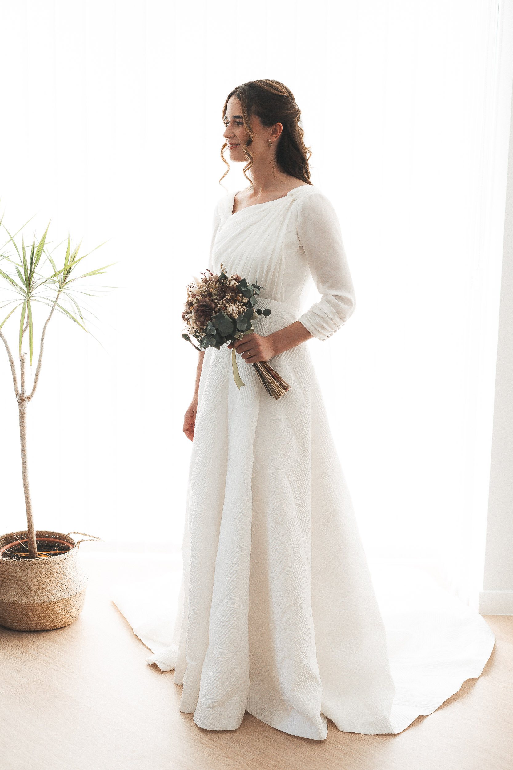 beatriz alvaro - coleccion - novias - 2024 - Paula CAMBIA